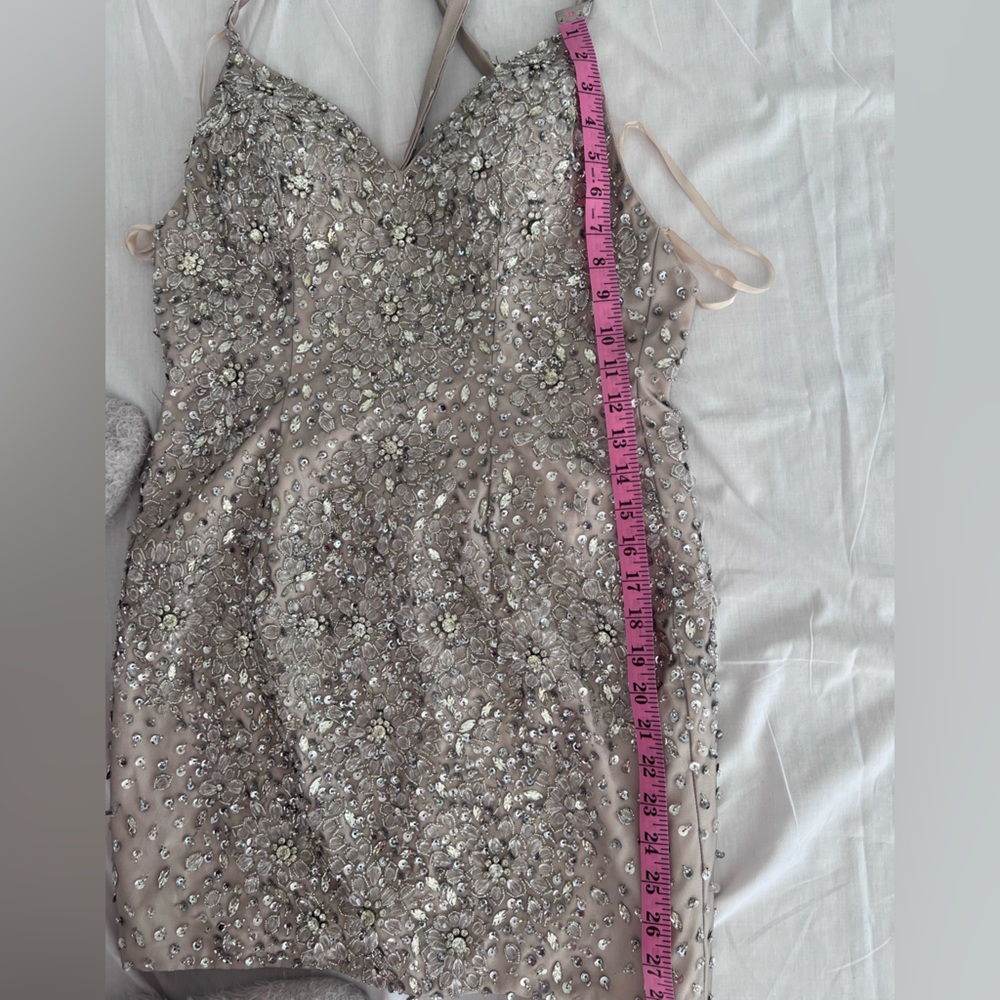 JVN by Jovani Blush and Silver Beaded V-Neck Cocktail Dress - Picture 4 of 7
